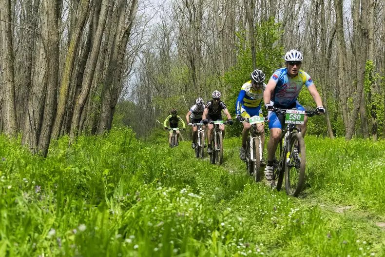 Riders-Club_Ziua-B-Cernica_foto-Daniel-Mandache.jpg