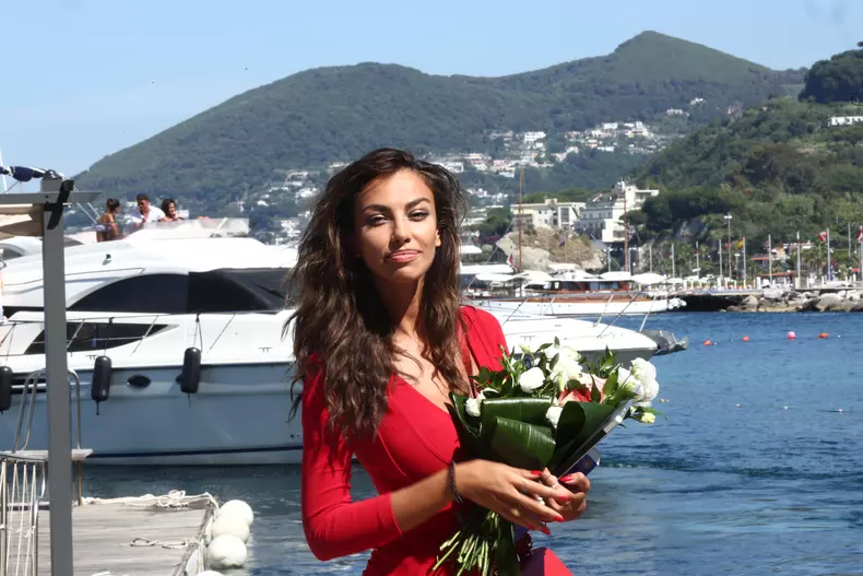 Mădălina Ghenea, pe insula Ischia