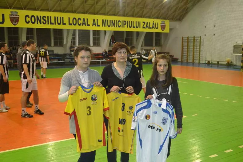 1 familia gog - in 2016