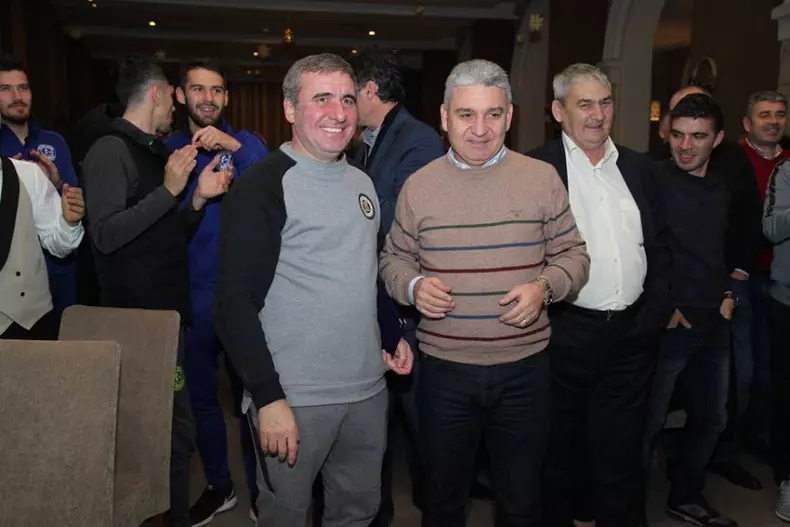 15589973_1326538657398009_8815955990250864930_n