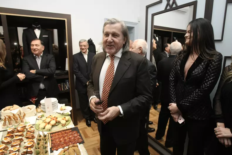 orca_share_media1482389562190