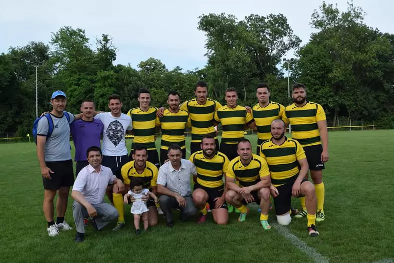 19047209_1437142526380159_753345445_o