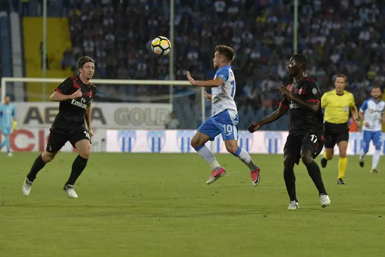 20264951_886914088127690_1581067387981157084_n