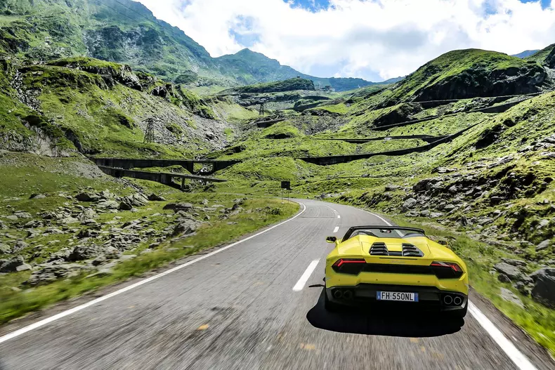 Reclamă pentru Lamborghini Huracan, filmată pe Transfăgărășan (10)