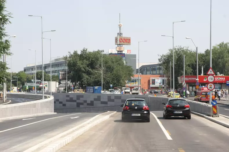 pasajul piata sudului inaugurat 1