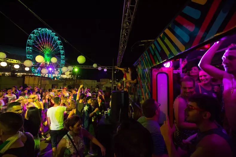 A treia zi la Untold 2017_armin van buuren (16)