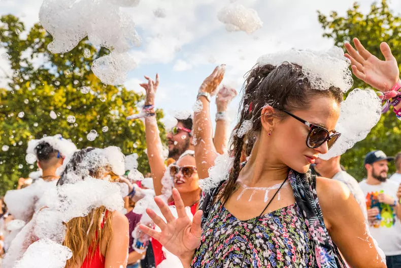 A treia zi la Untold 2017_armin van buuren (6)