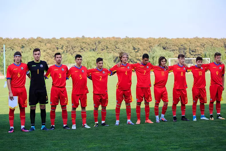 21616112_850256268485318_3165213016419275785_n