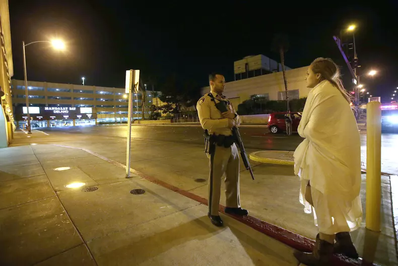 Atac armat la un festival de muzică din Las Vegas