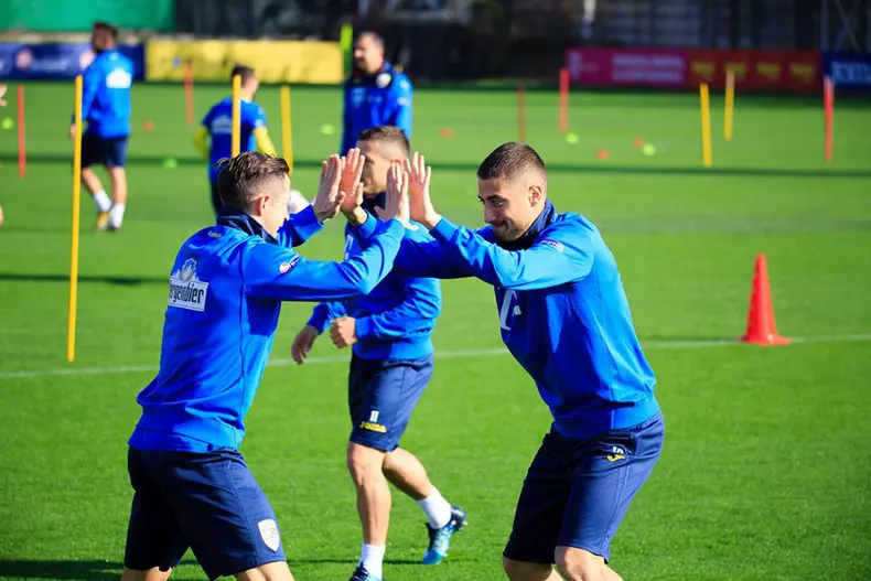 România Grozav - Deac