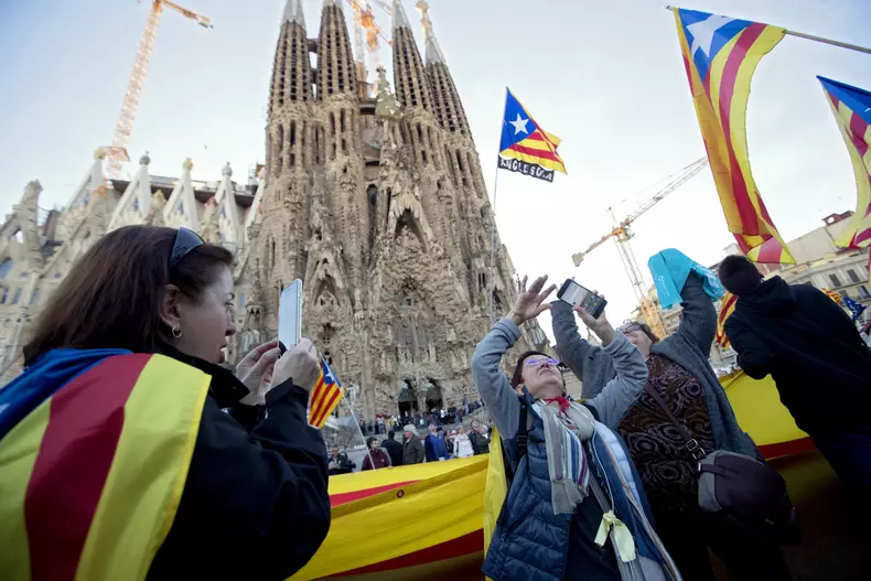 Pro-independence organizations ANC and Omnium Cultural rally in Barcelona