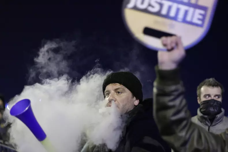 20171211202044_IMG_0713-01