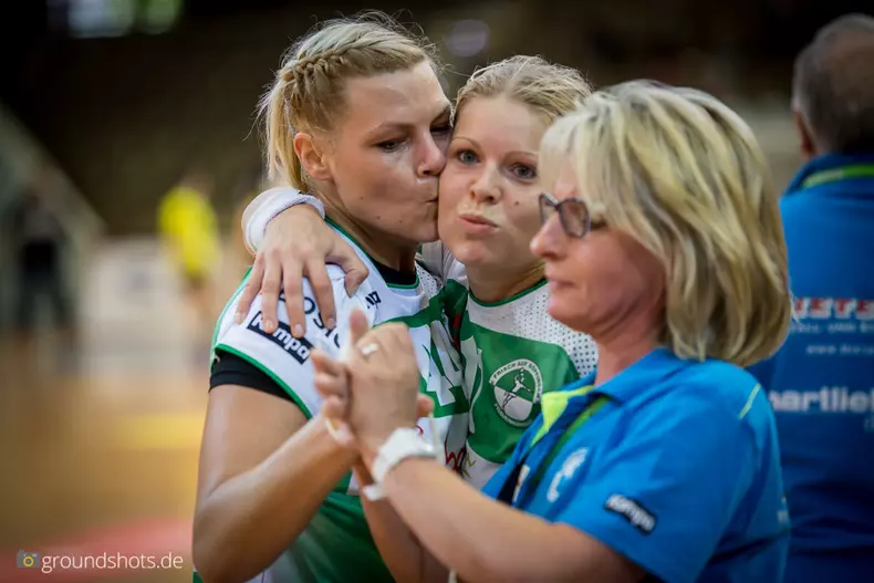 Ana Petrinja und Michaela Hrbkova