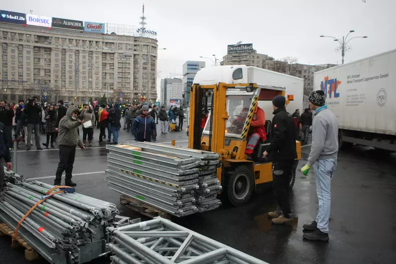 Gabriela Firea mută târgul de Crăciun din Piața Victoriei (3)