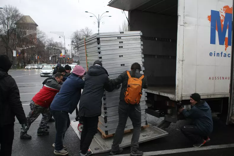 Gabriela Firea mută târgul de Crăciun din Piața Victoriei (6)