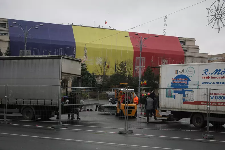 Gabriela Firea mută târgul de Crăciun din Piața Victoriei (9)