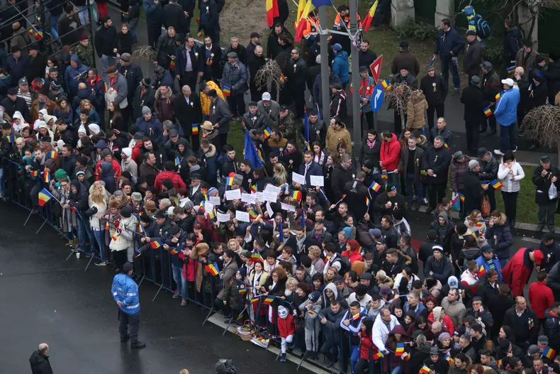 inainte de parada de 1 decembrie (4)