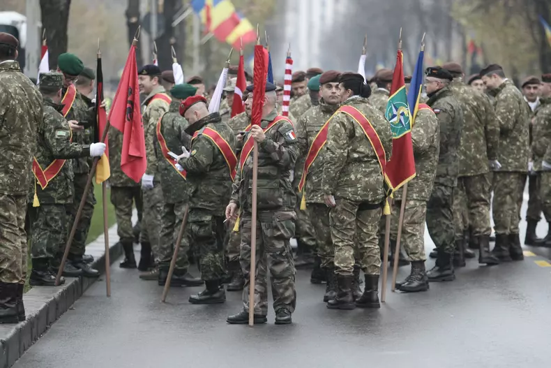 inainte de parada de 1 decembrie (6)