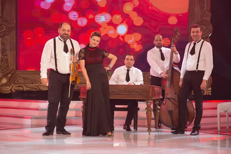 Revelion 2018 la TVR 2, Maria Buza si taraful