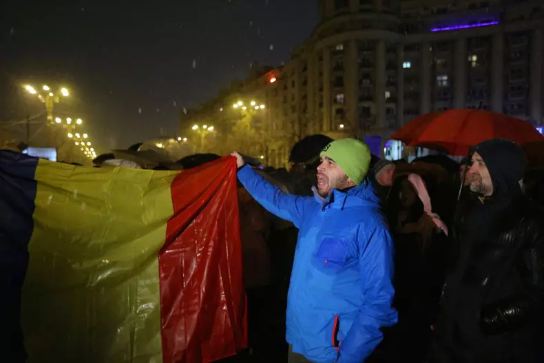 protest 17 decembrie 2017 piata victoriei palatul parlamentului foto vlad chirea (10)