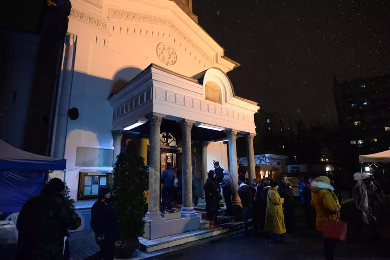 Pelerinaj în Capitală. Icoană făcătoare de minuni, adusă de la Muntele Athos