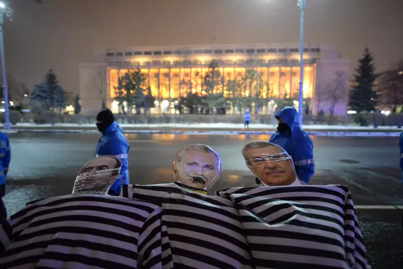 Proteste susținere DNA, piața victorie, 25 februarie