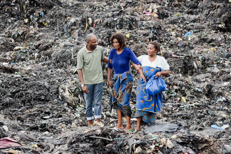 12 people dead in garbage dump collapse in Mozambique