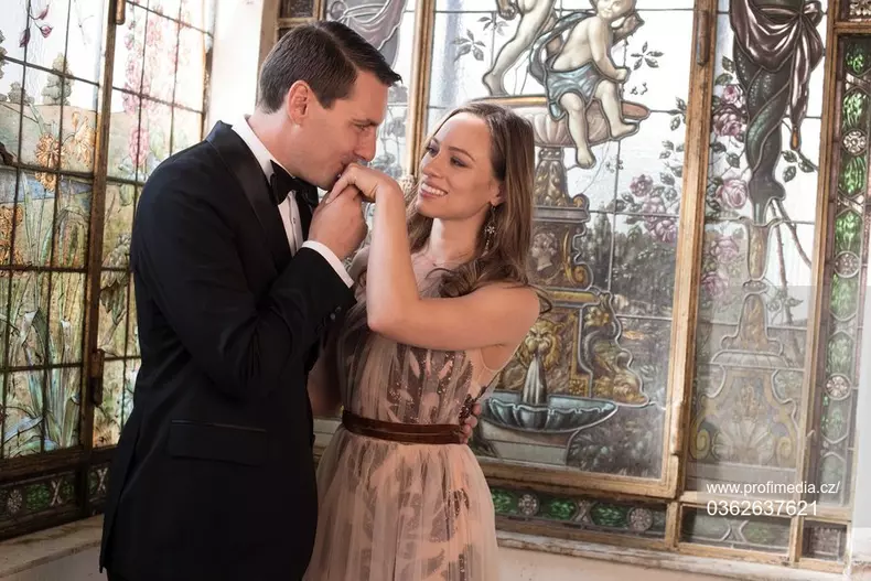 Fostul Principe Nicolae și soția lui, ședință foto spectaculoasă