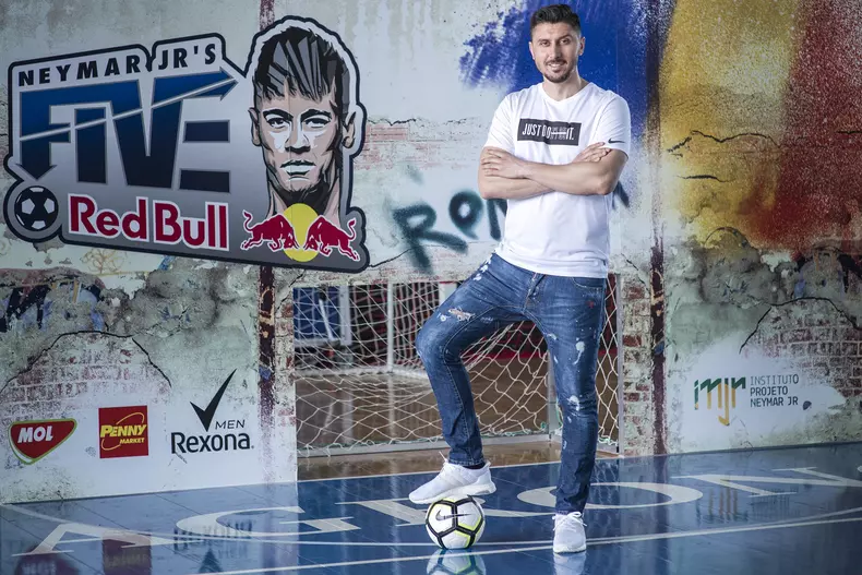 Red Bull Neymar JR's Five