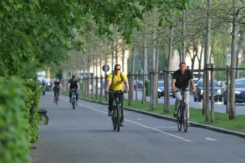 Klaus Iohannis, plimbare cu bicicleta Herăstrău