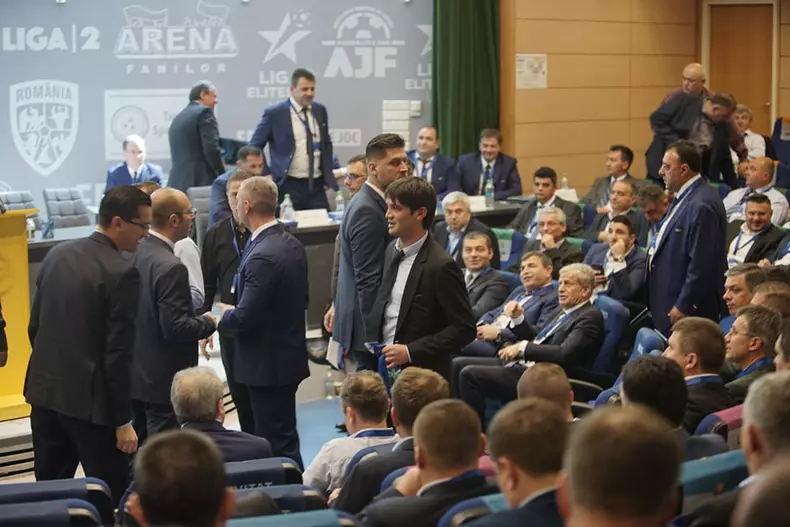 30715350_2065117743517223_7046158397598597120_n