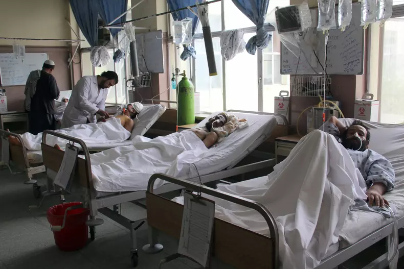 Suicide bomb attack targeted NATO convoy in Kandahar