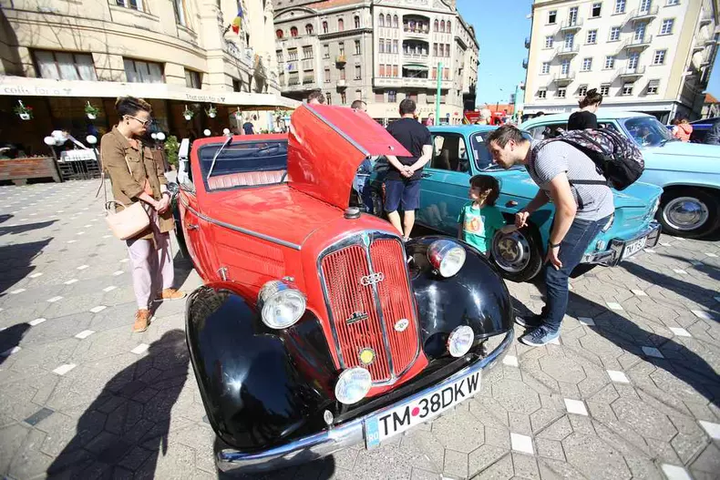 masini vechi retroparada primaverii timisoara (6)