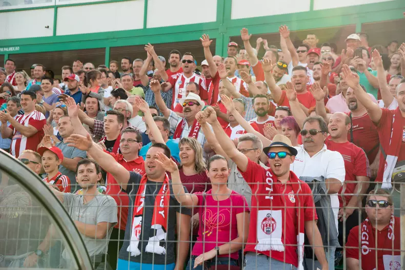 31676531_1669898816461983_1235083129467699200_o