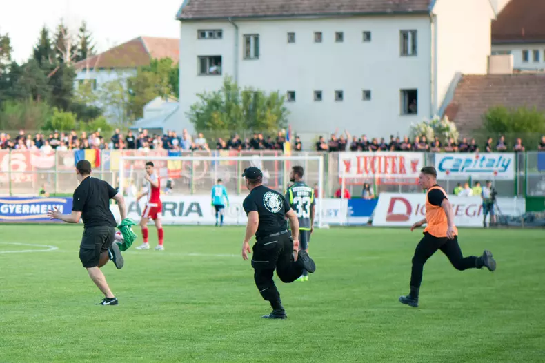 31693248_1669904273128104_6949988711132037120_o