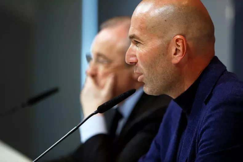 Real Madrid coach Zinedine Zidane steps down
