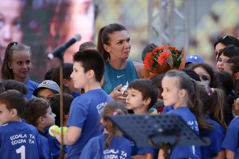 35026314_1715869665156097_4419823064741576704_n