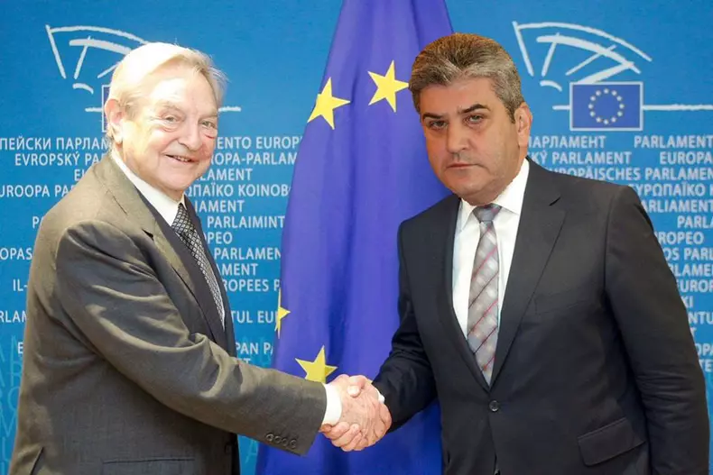 36378427_1945011908884628_3560905858390949888_n