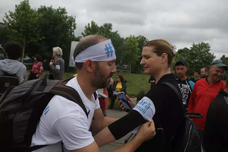 Proteste la Palatul Parlamentului în ziua moțiunii de cenzură