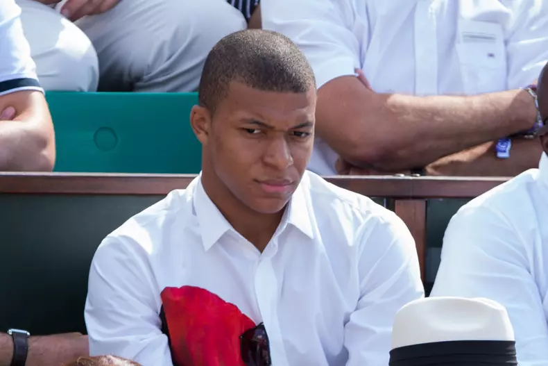 Roland Garros Day 8 - People in stands - Paris