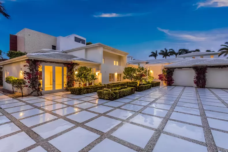 Grammy-award winning singer Shakira and her partner Barcelona star Gerald Pique have put their Miami Beach estate up for sale for $11.6 million.