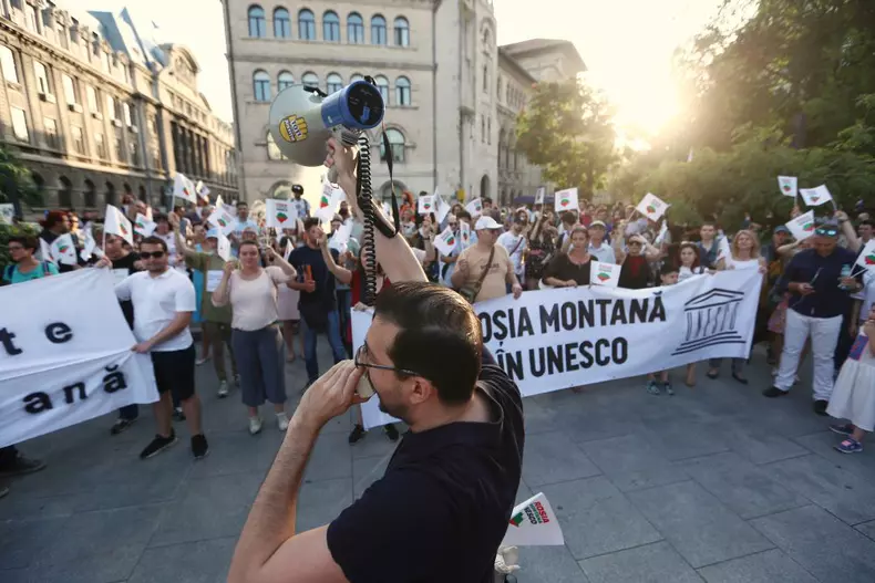 protest rosia montana vlad chirea (15)