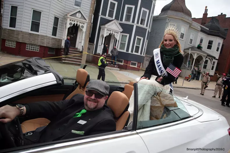 A renunțat la titlu de Miss (Maude Gorman Facebook)