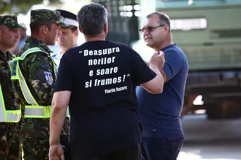 37024812_1815136548554172_7810898357106245632_n