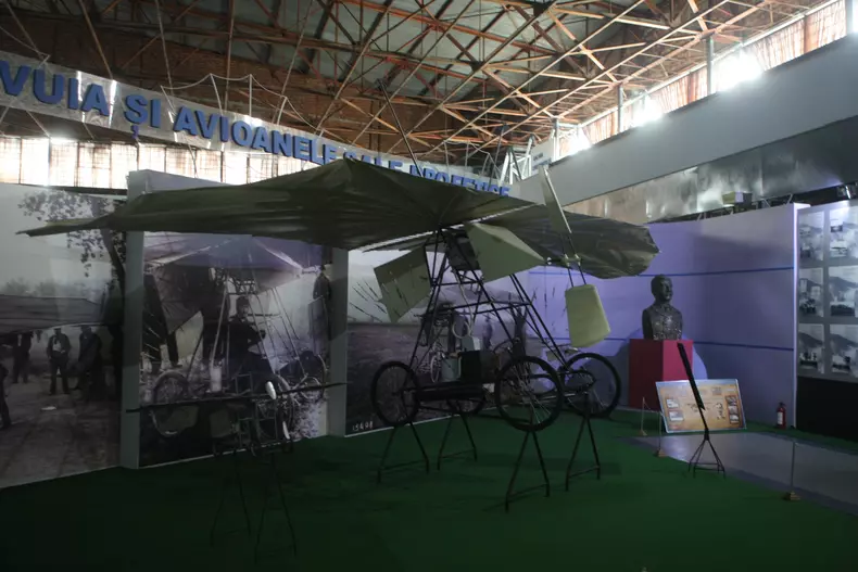 Ziua Porţilor Deschise la Muzeul Naţional al Aviaţiei Române