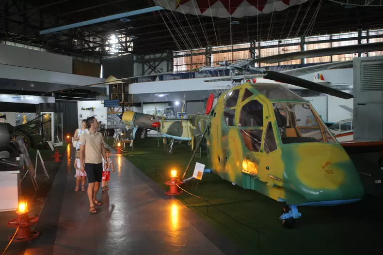 Ziua Porţilor Deschise la Muzeul Naţional al Aviaţiei Române