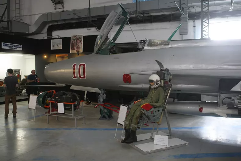 Ziua Porţilor Deschise la Muzeul Naţional al Aviaţiei Române