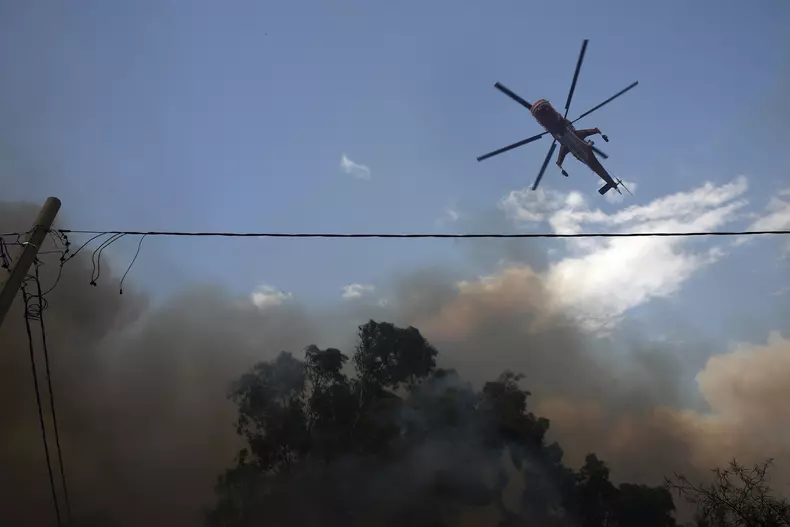Incendii de vegetație în Grecia, în apropiere de Atena