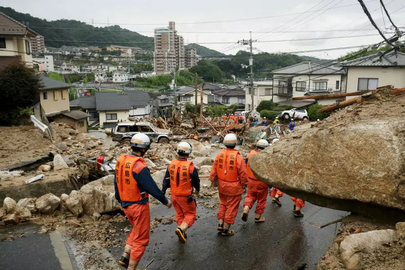 Heavy rain killis 81 people and leaves 58 missing at lesast in Japan