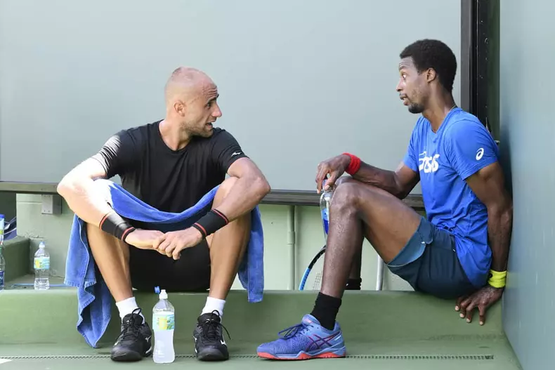 38775702_249646052355307_8254311895840969545_n